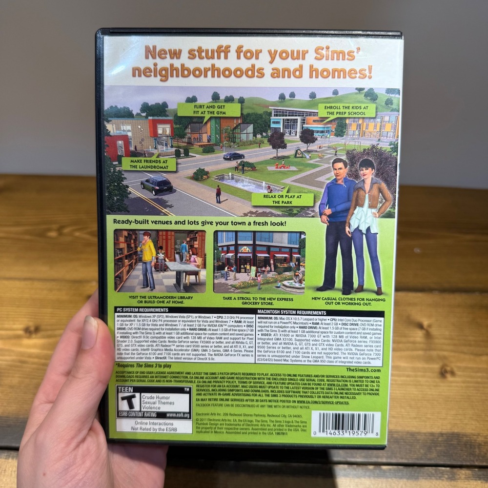 The Sims 3 Town Life Stuff PC Mac Expansion Complete CIB Product Key Included - Picture 3 of 3